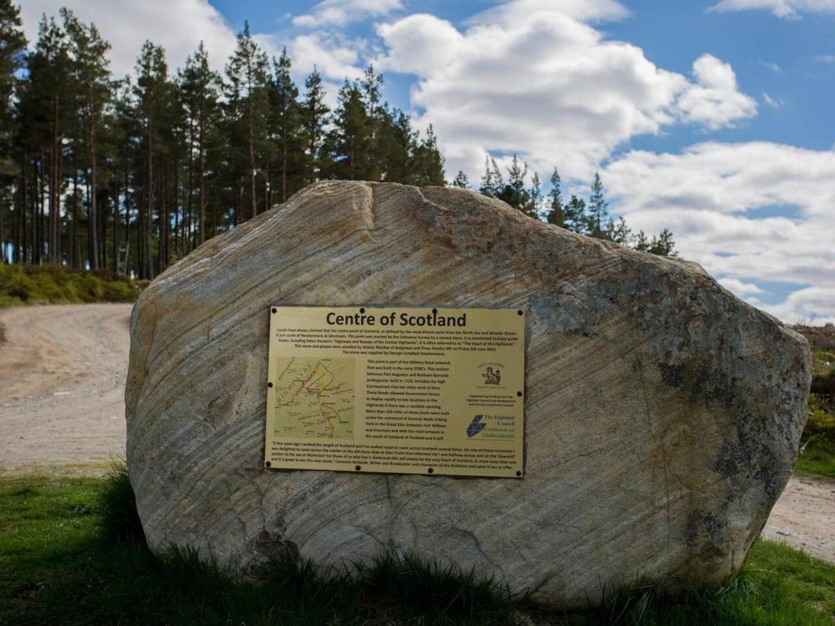Spectacular Mountain View Ecopod Βίλα Newtonmore Εξωτερικό φωτογραφία